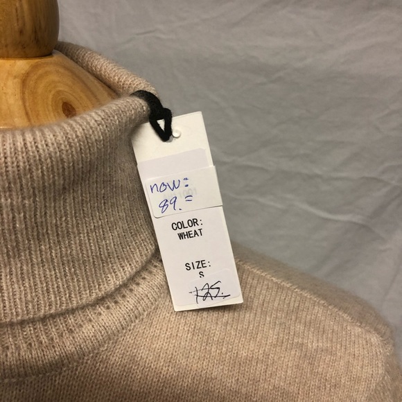 100% cashmere turtleneck - Picture 4 of 4
